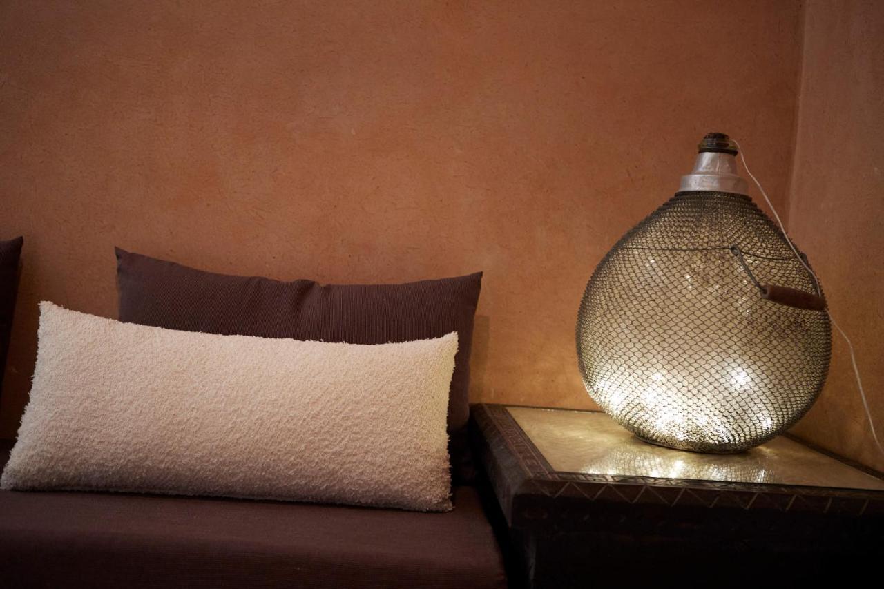 Kasbah Flilou Hotell Ait Ougliff Exteriör bild
